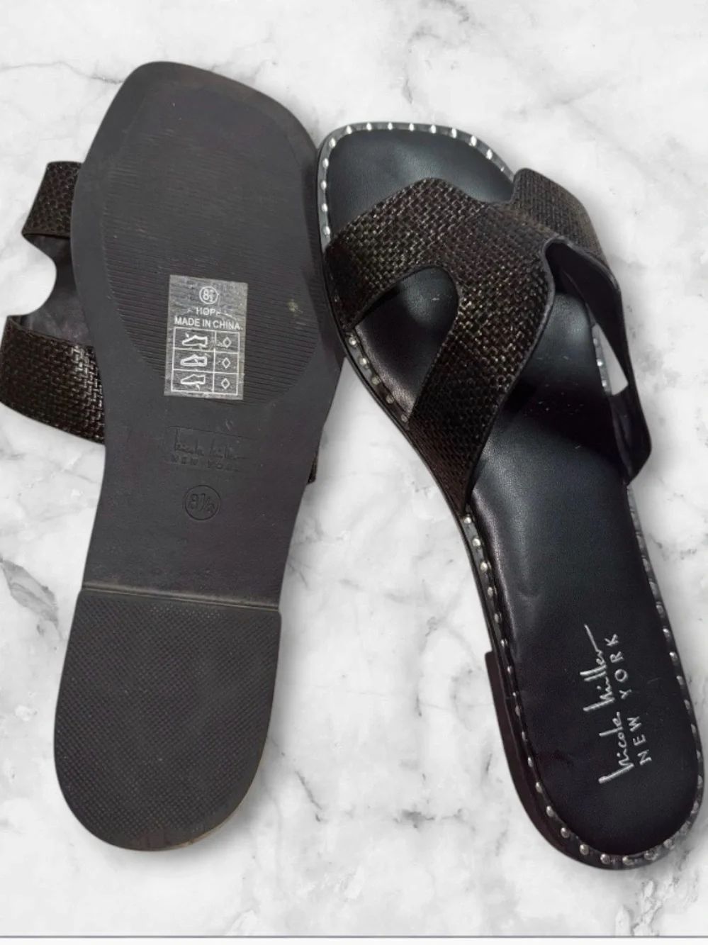 Women's Nicolle Miller New York Black Open-Toe Slide Sandals with Cutout Strap